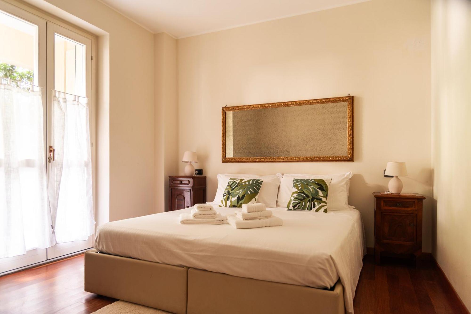 Appartamento Moscova-brera Elegante Con Giardino Privato *