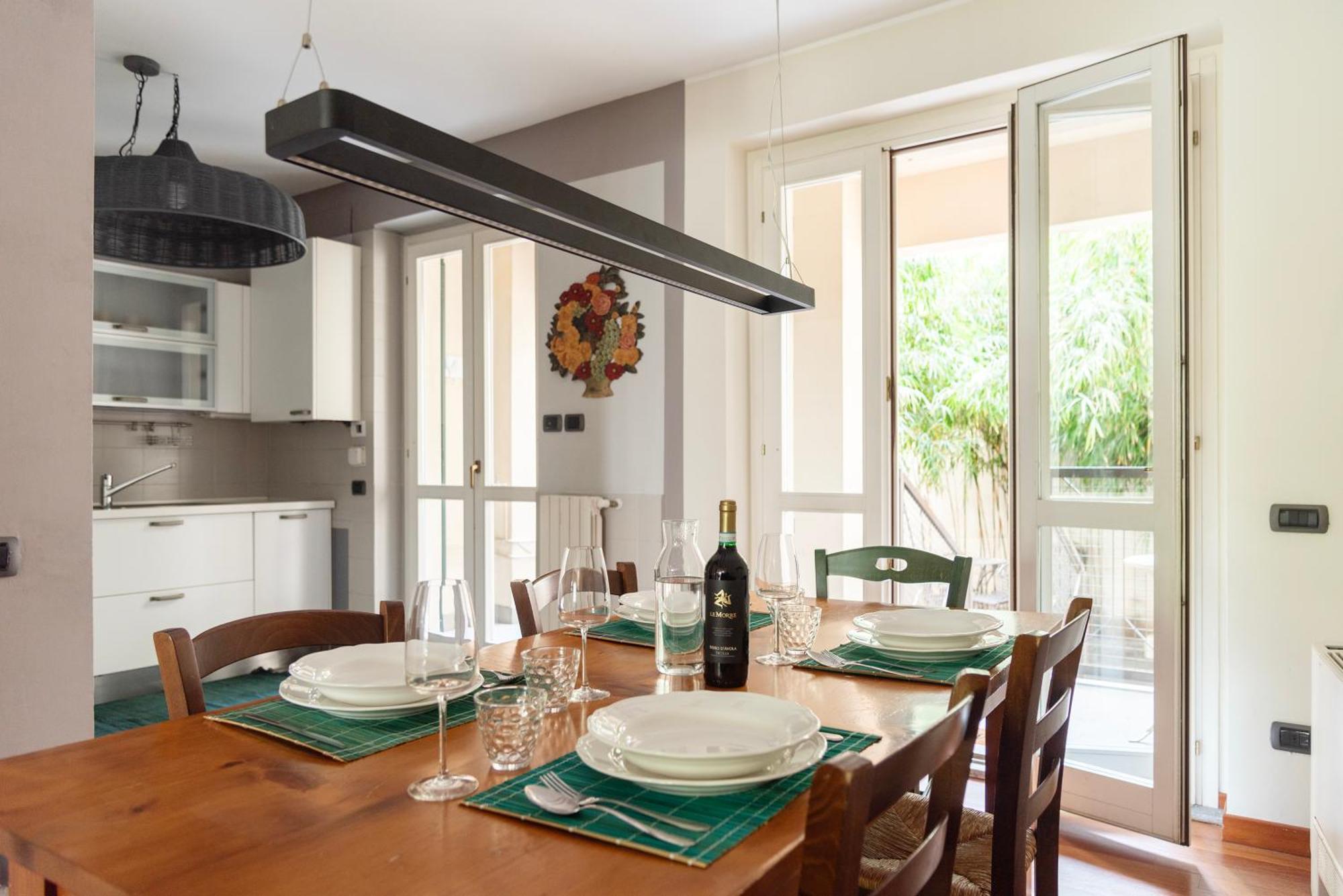 Moscova-brera Elegante Con Giardino Privato Appartamento Milano